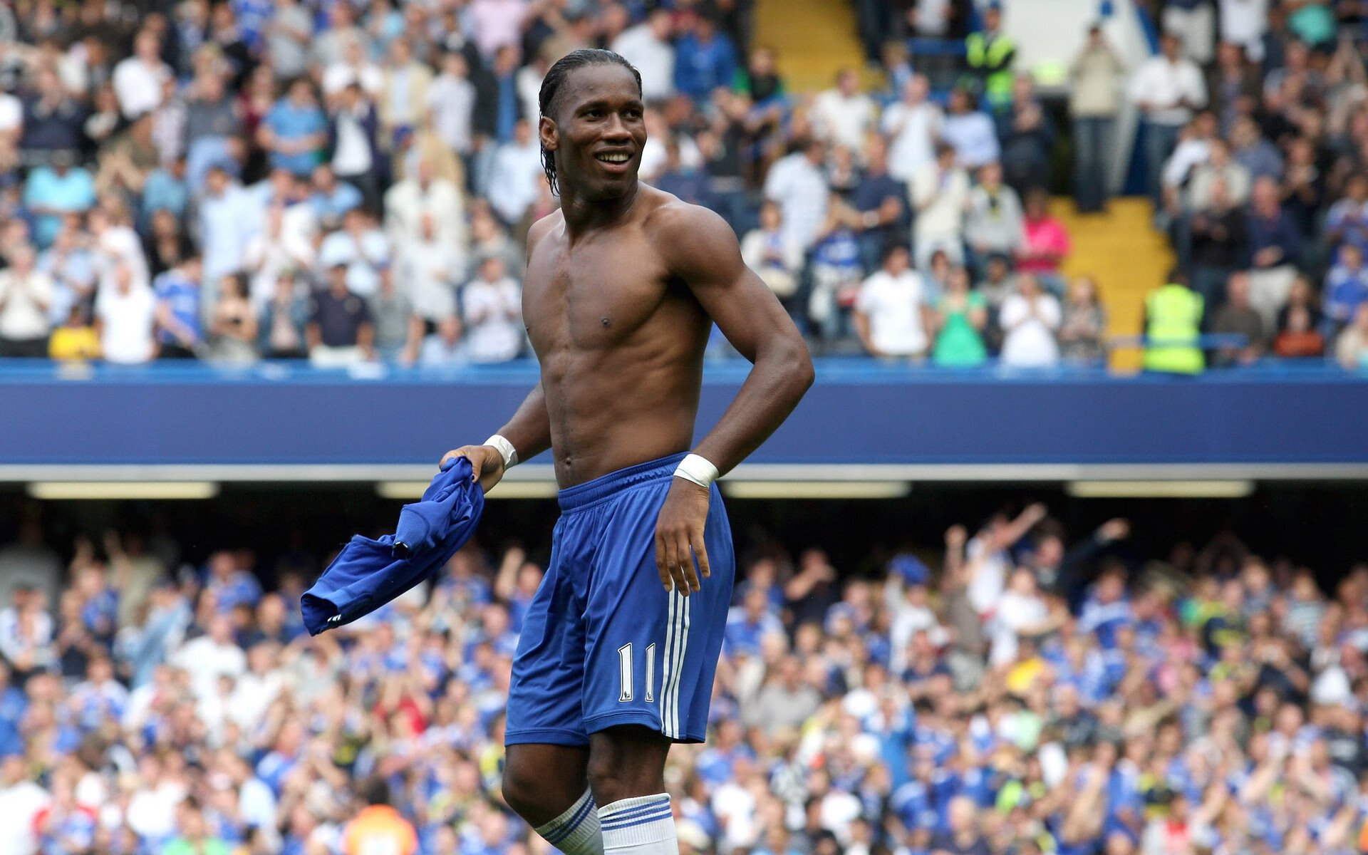 城市携手联赛推出观赛公交优惠措施，畅享绿色出行新体验