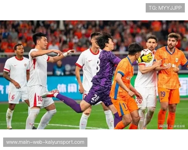 老将拼尽全力,带领球队稳步赢取胜利!,老将拼尽全力,带领球队稳步赢取胜利 老将拼尽全力,带领球队稳步赢取胜利!,老将拼尽全力,带领球队稳步赢取胜利