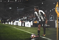 开云中国大陆-南非逆转取胜，球迷狂欢，南非队战绩