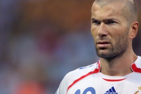 开云网址-球队在欧冠赛场上展现强烈的求胜欲望，欧冠球队确定